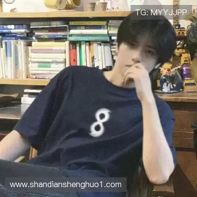 仲灵楚